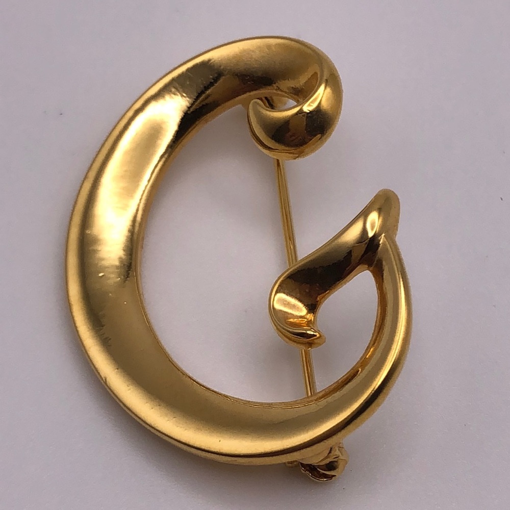 VTG Initial “G” Brooch Pin by Anne Klein. Signed. Gold tone.
